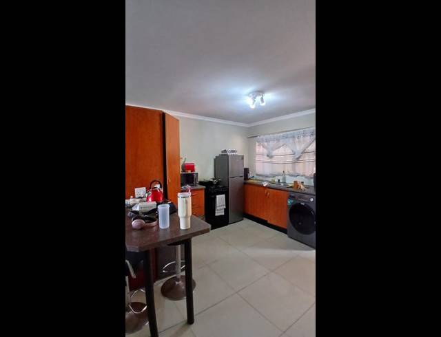 2 BEDROOM APARTMENT FOR SALE IN MONTCLAIR